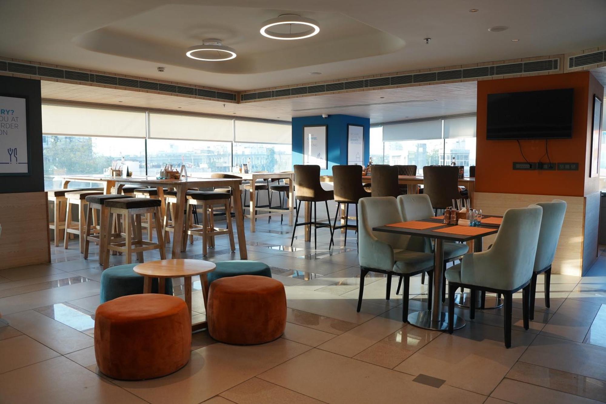 Holiday Inn Express & Suites Jaipur Gopalpura Exterior foto