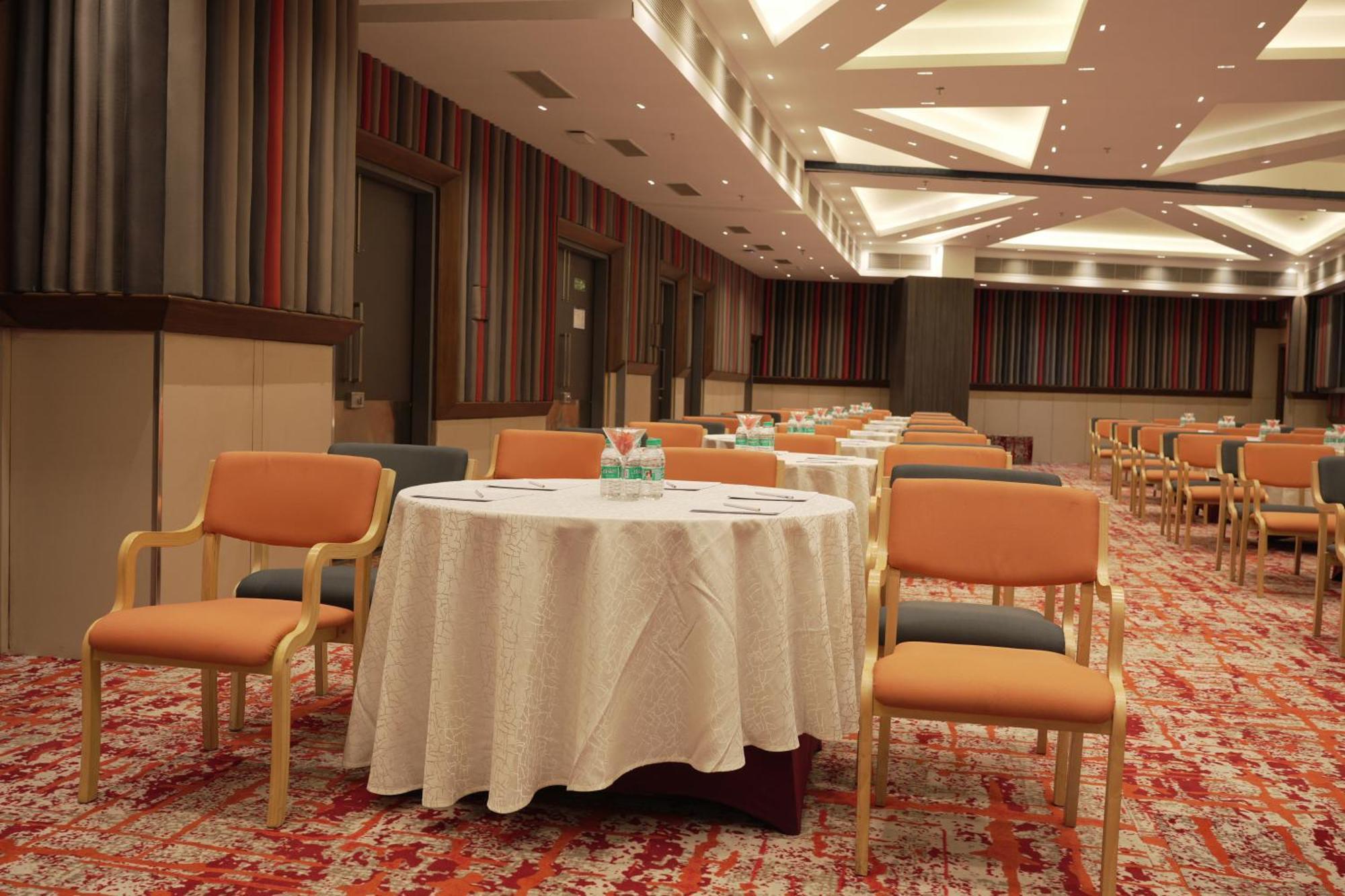 Holiday Inn Express & Suites Jaipur Gopalpura Exterior foto